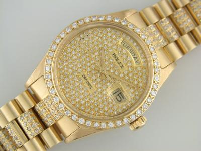 Rolex Daydate posypané diamanty